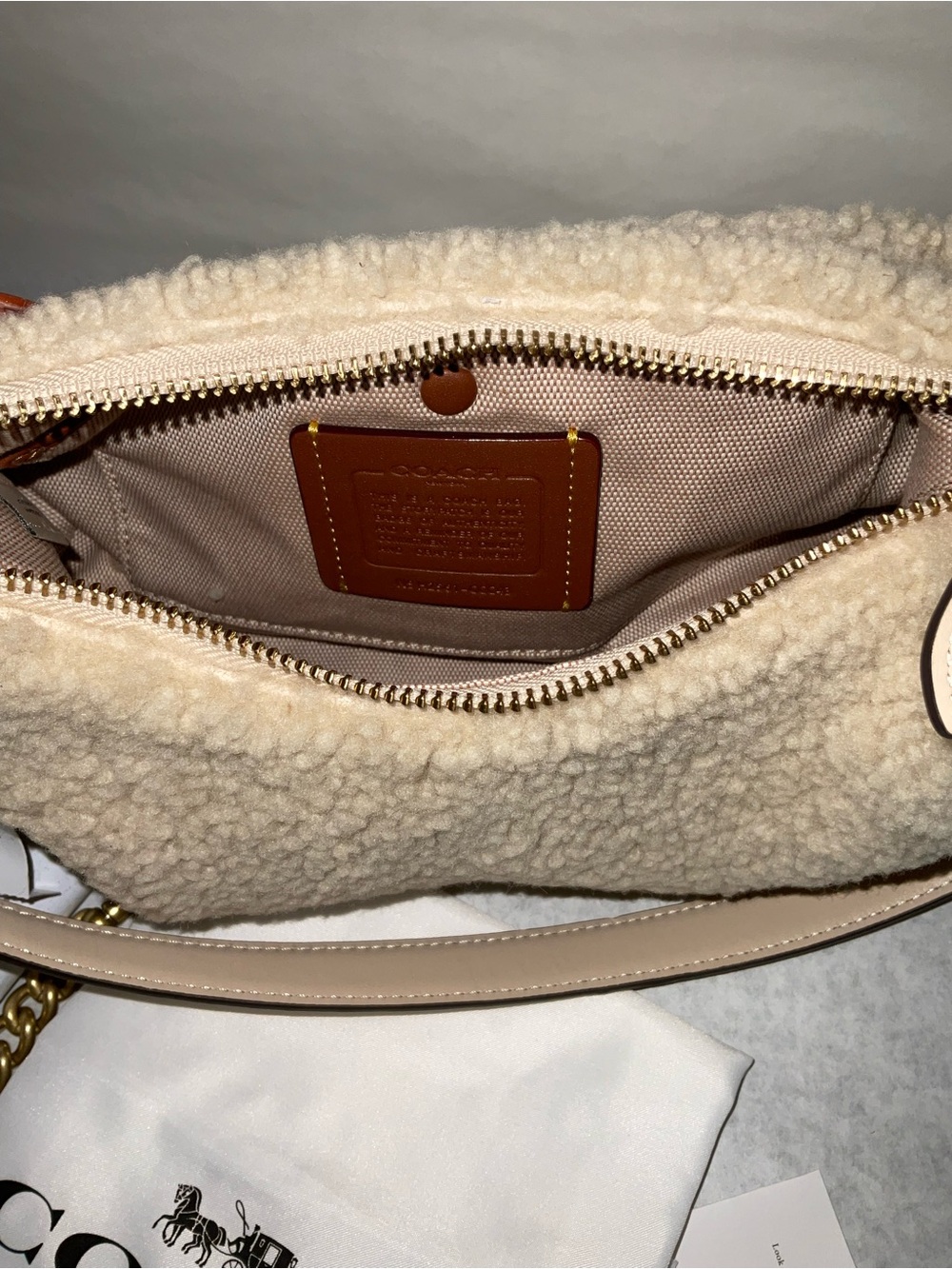 Coach Beige Shearling Shoulder Bag with Pale Leather Strap - Picture 5 of 7